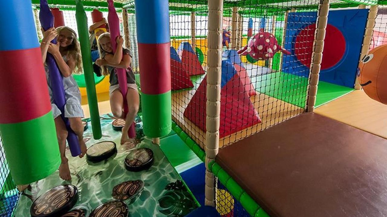 Central_-_Kinderspielraum Central_-_Kinderspielraum
